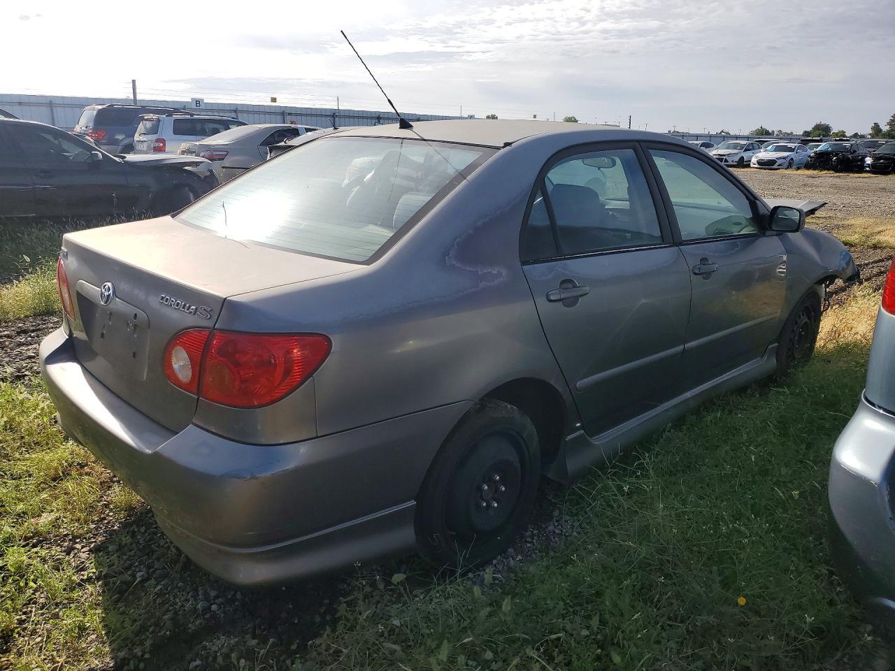 2004 Toyota Corolla S - Image 3