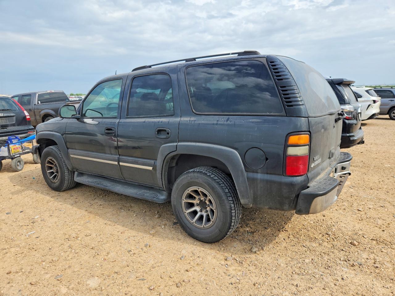 2005 Chevrolet Tahoe C1500 - Фото 2