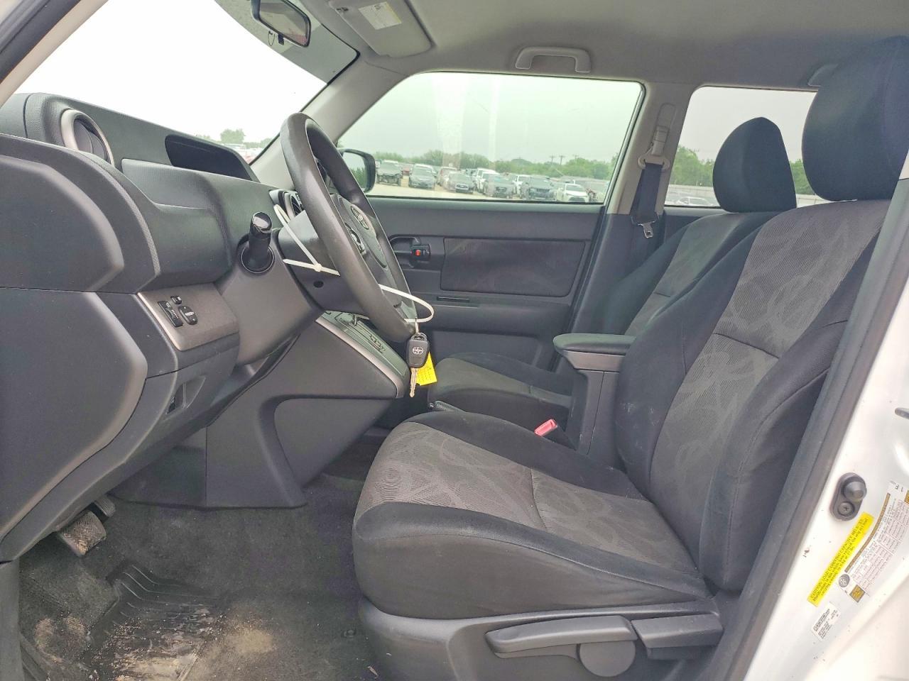 2015 Scion Xb Base - Фото 7