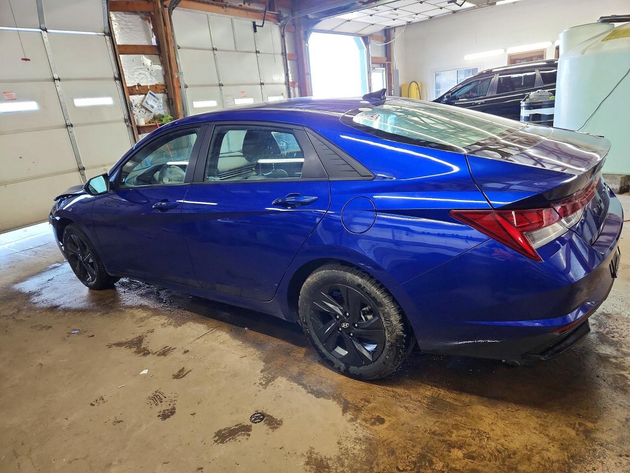 2023 Hyundai Elantra Blue - Image 2