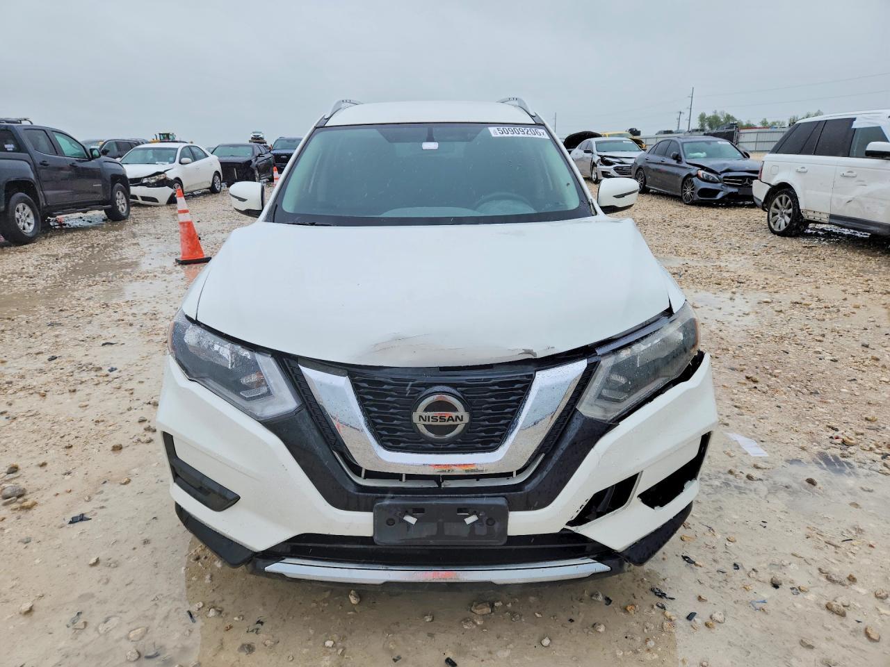 2017 Nissan Rogue Sv - Image 5
