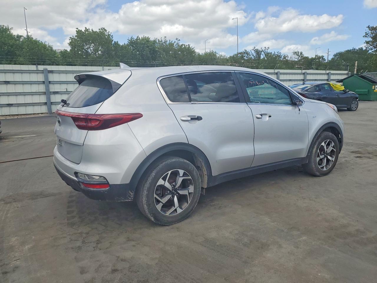 2020 Kia Sportage Lx - Фото 3