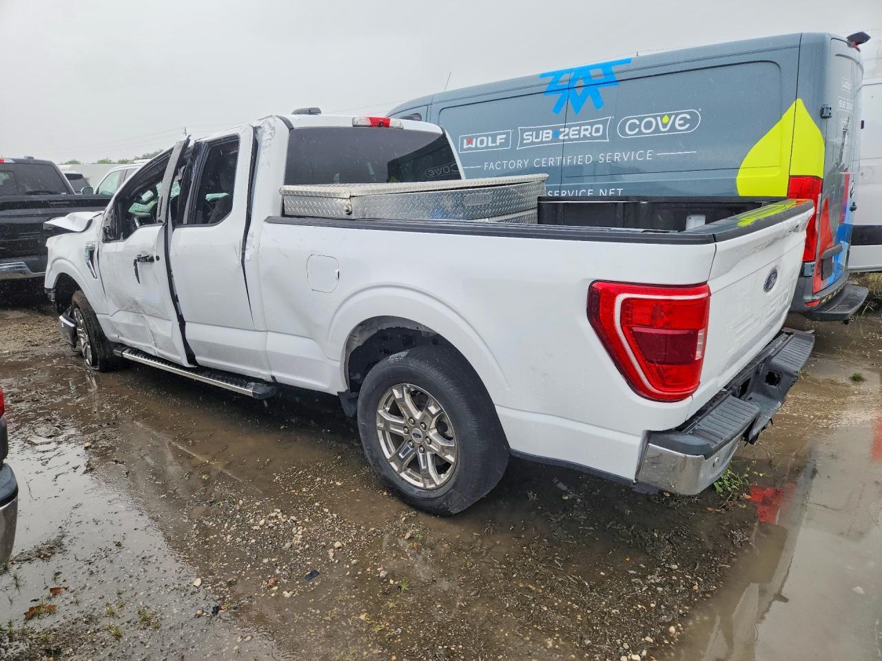 2022 Ford F150 Super Cab - Фото 2