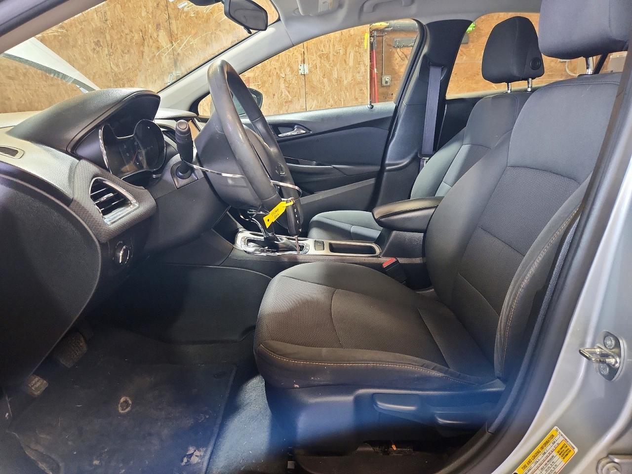 2017 Chevrolet Cruze Ls - Фото 7
