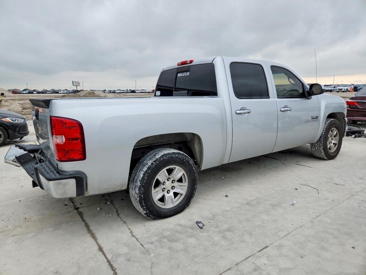 2013 Chevrolet Silverado C1500 Lt - Image 3