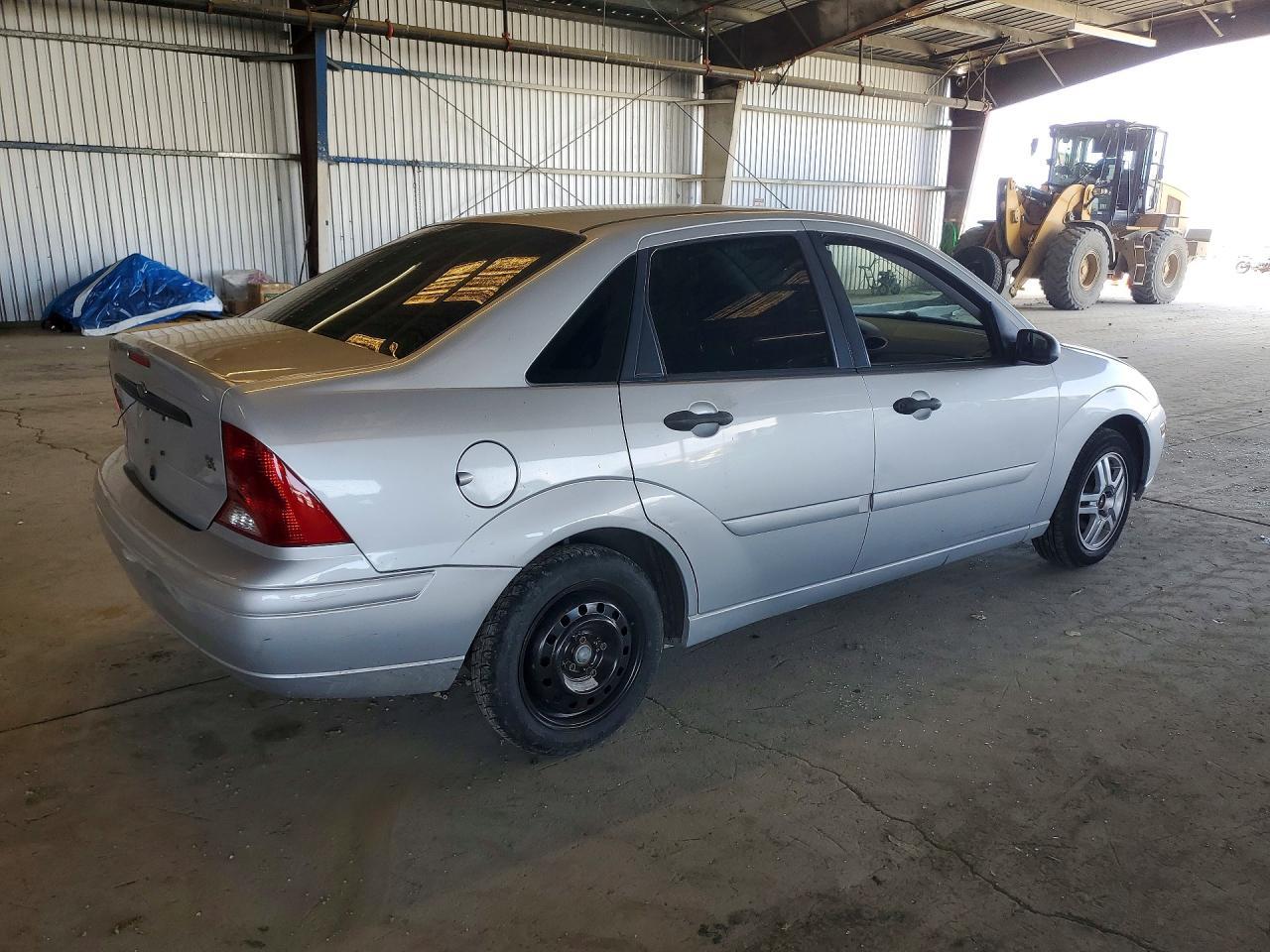 2002 Ford Focus Se - Image 3