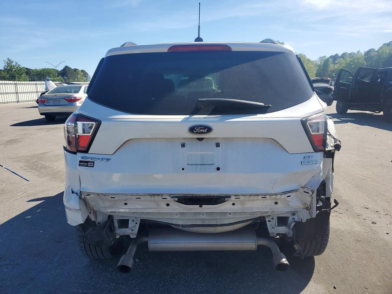 2017 Ford Escape Se - Фото 6