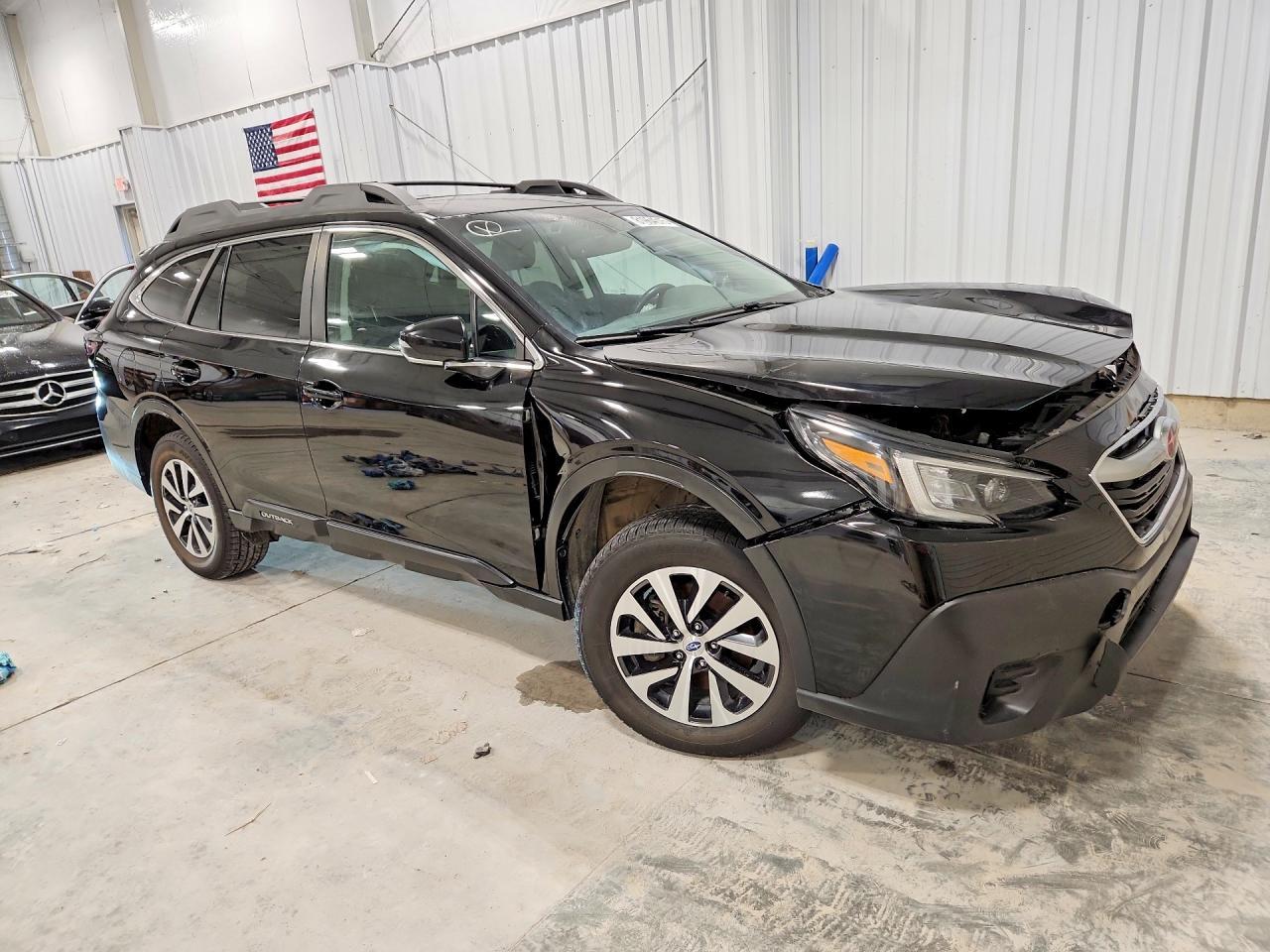 2021 Subaru Outback Premium - Image 4