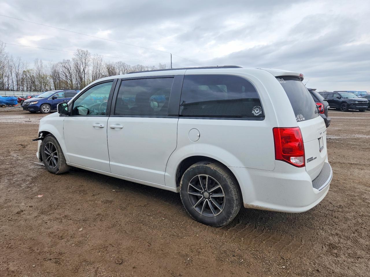 2018 Dodge Grand Caravan Gt - Фото 2