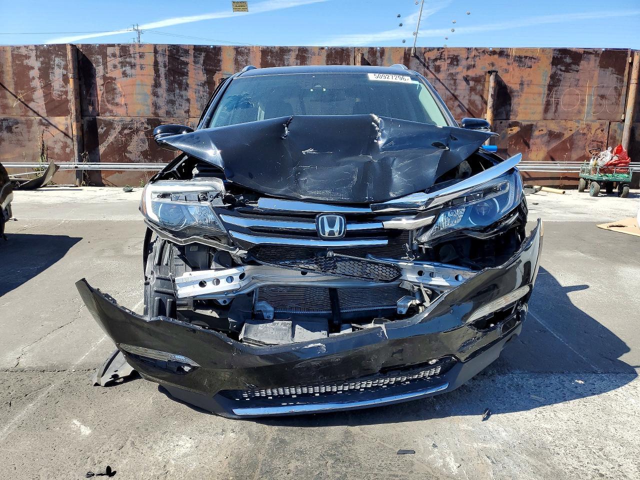 2017 Honda Pilot Elite - Фото 5