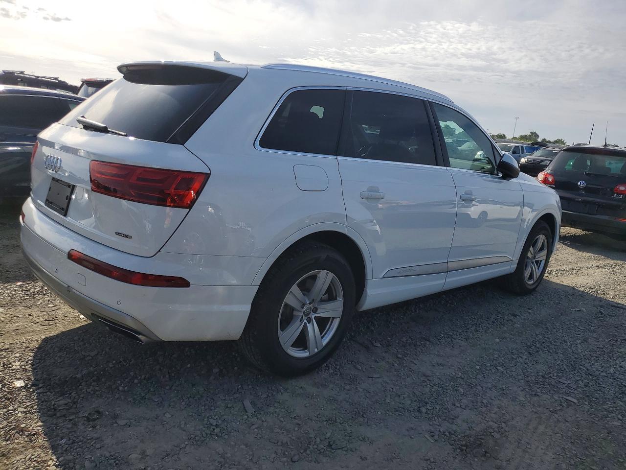 2018 Audi Q7 Premium - Фото 3