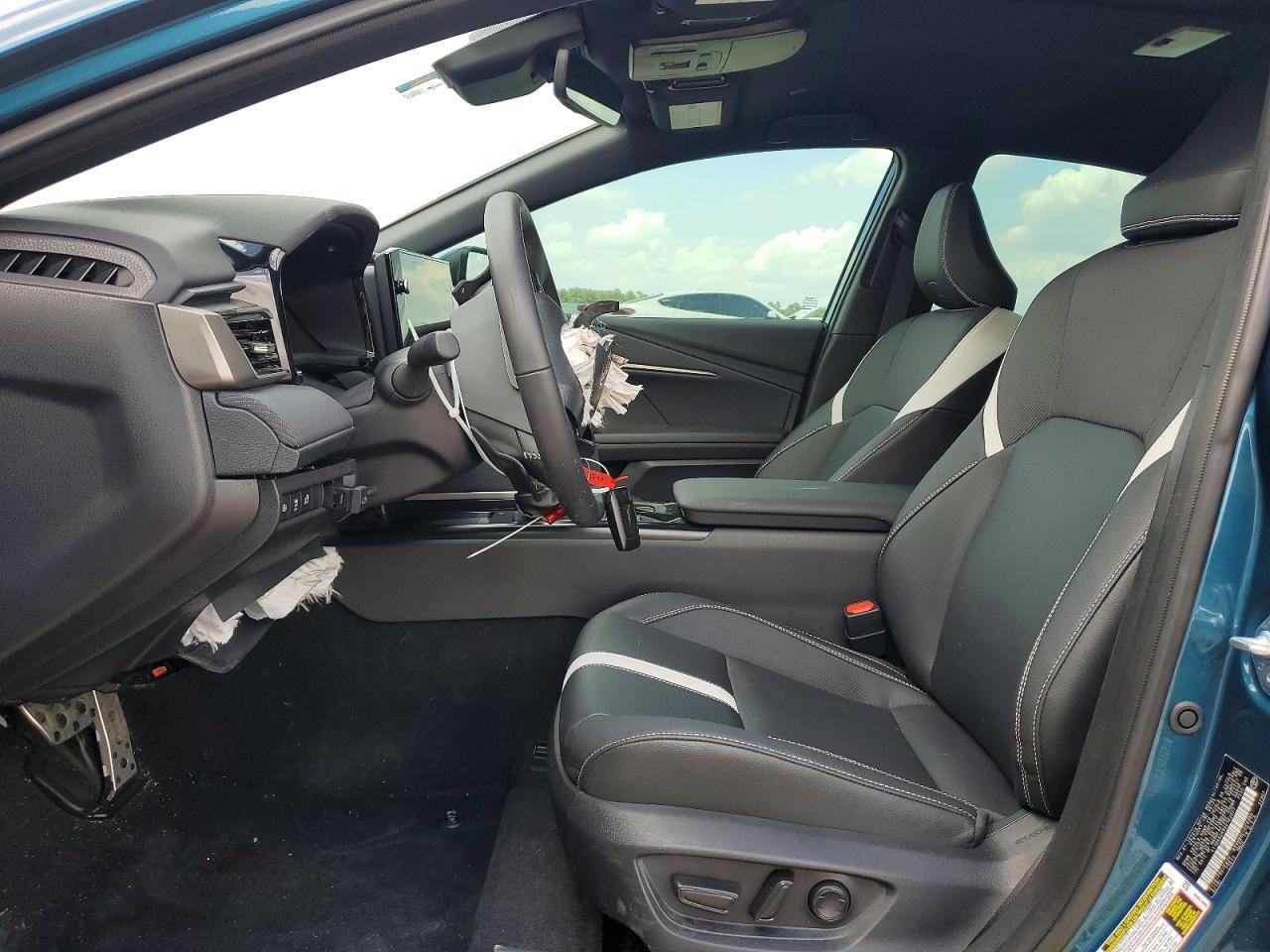 2025 Toyota Camry Se - Фото 7