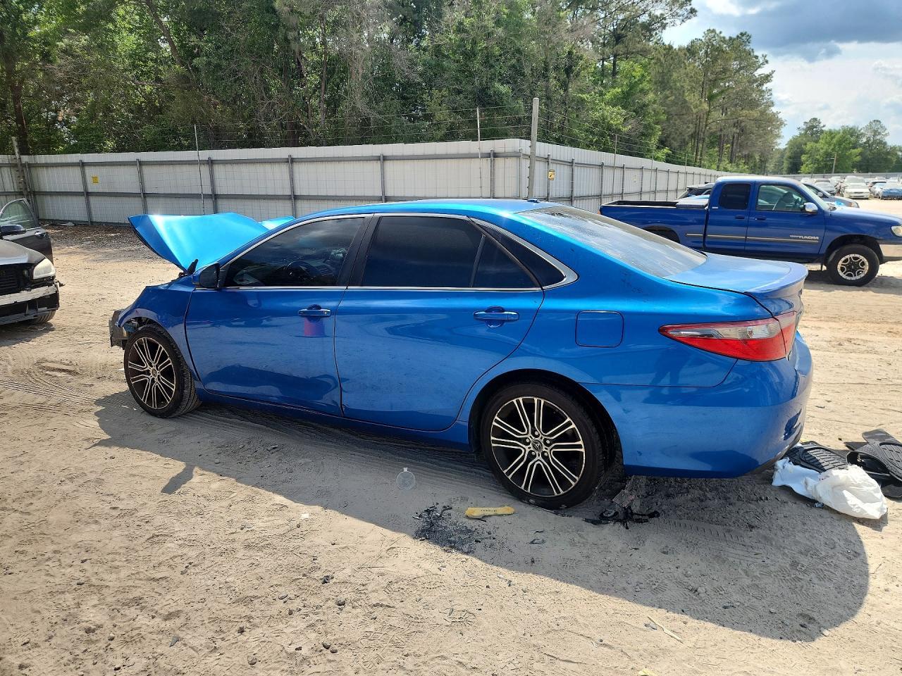 2016 Toyota Camry Special Edition - Фото 2