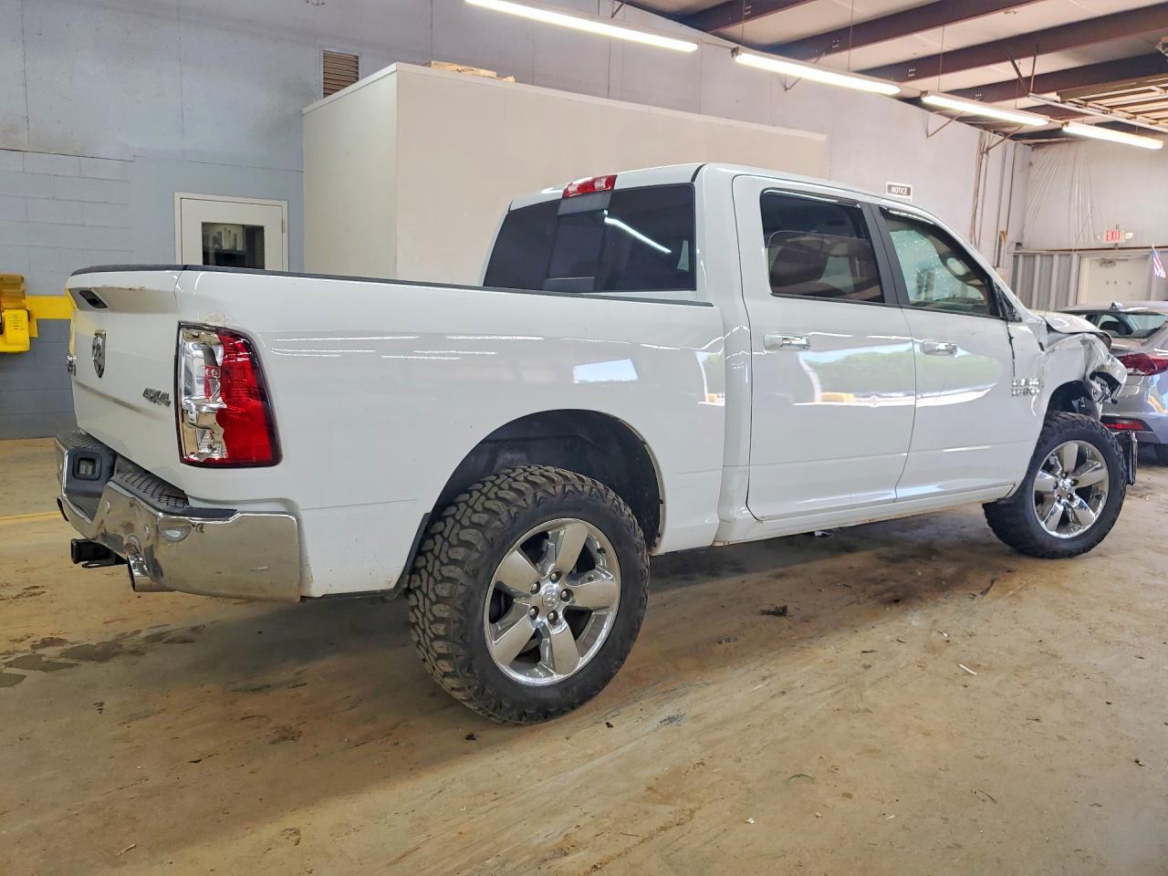 2017 Ram 1500 Slt - Фото 3