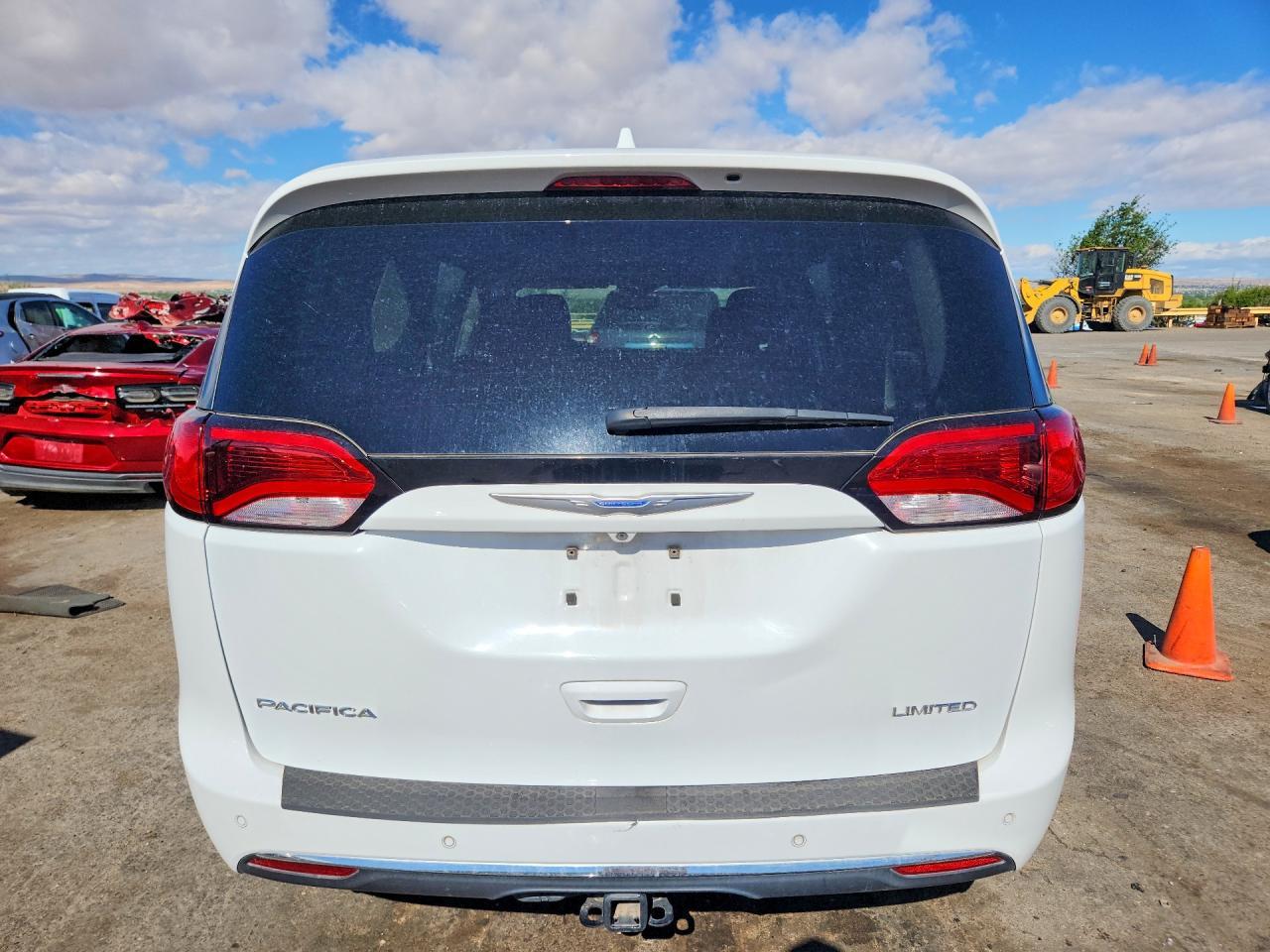 2018 Chrysler Pacifica Touring L Plus - Фото 6