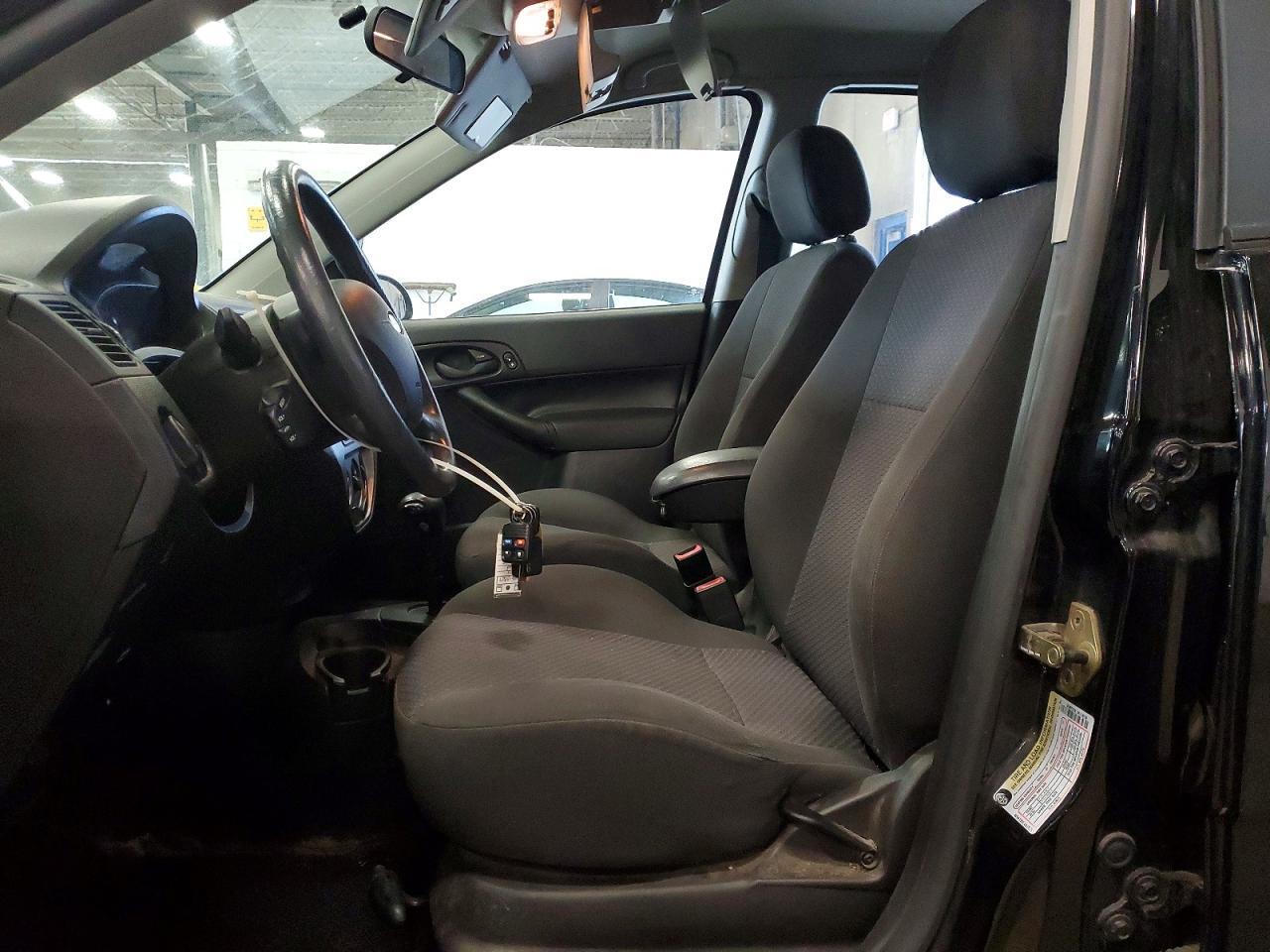 2005 Ford Focus Zx5 - Image 7
