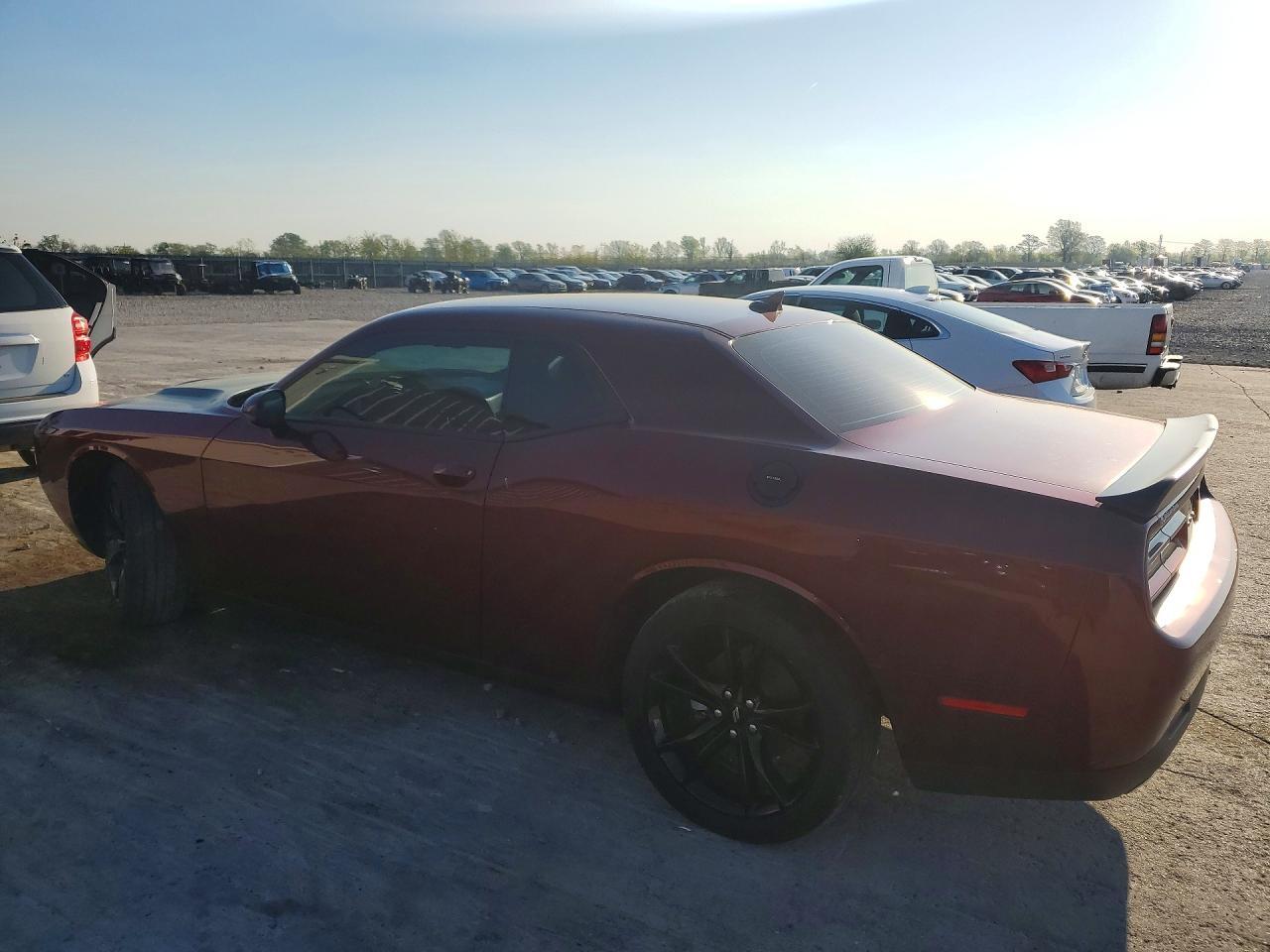 2022 Dodge Challenger Sxt - Image 2