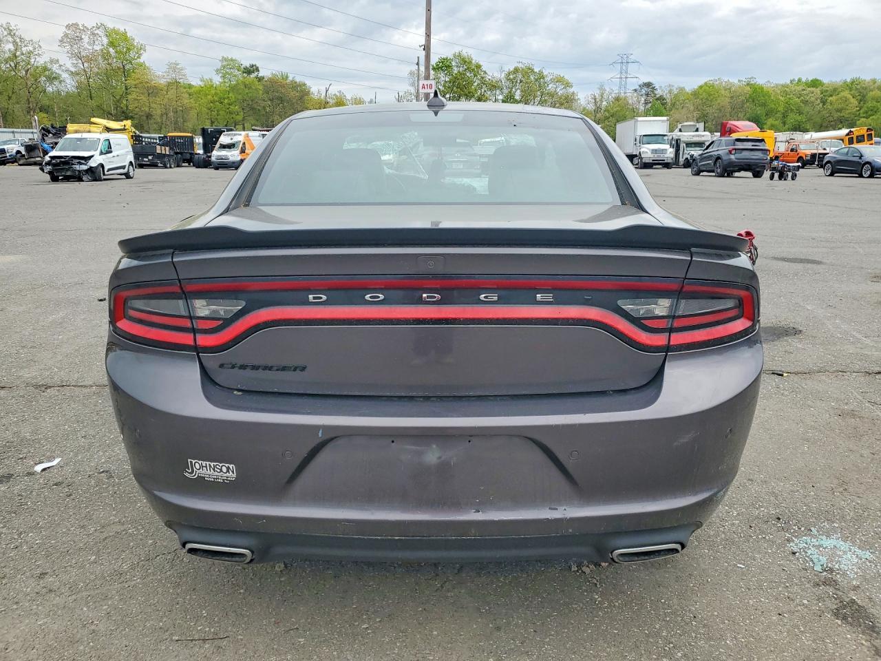 2017 Dodge Charger Sxt - Image 6