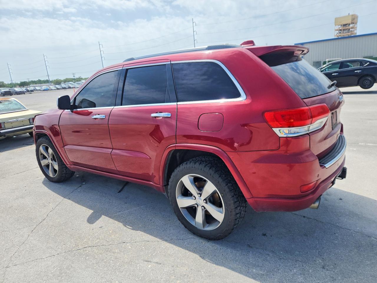 2014 Jeep Grand Cherokee Overland - Image 2
