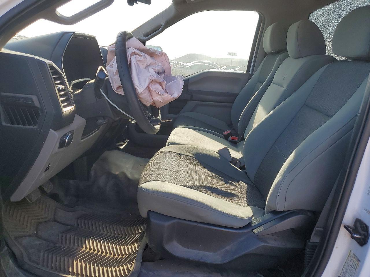 2016 Ford F150 - Фото 7