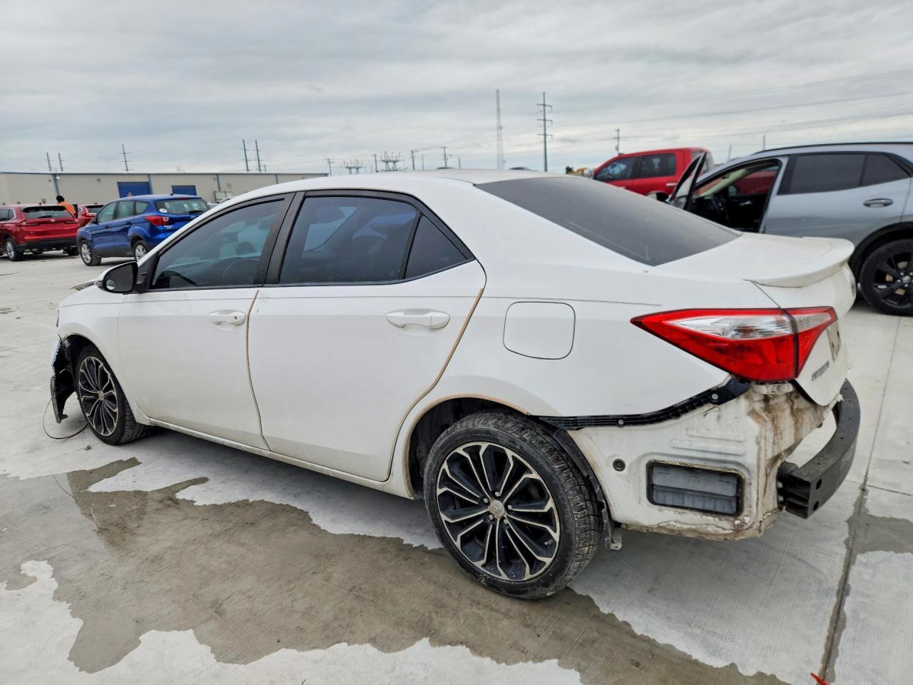 2015 Toyota Corolla - Фото 2