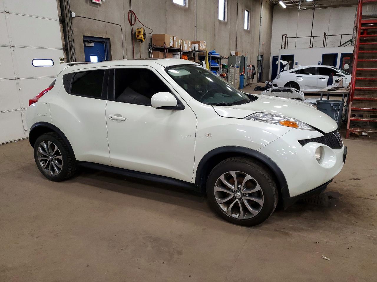 2011 Nissan Juke S - Image 4
