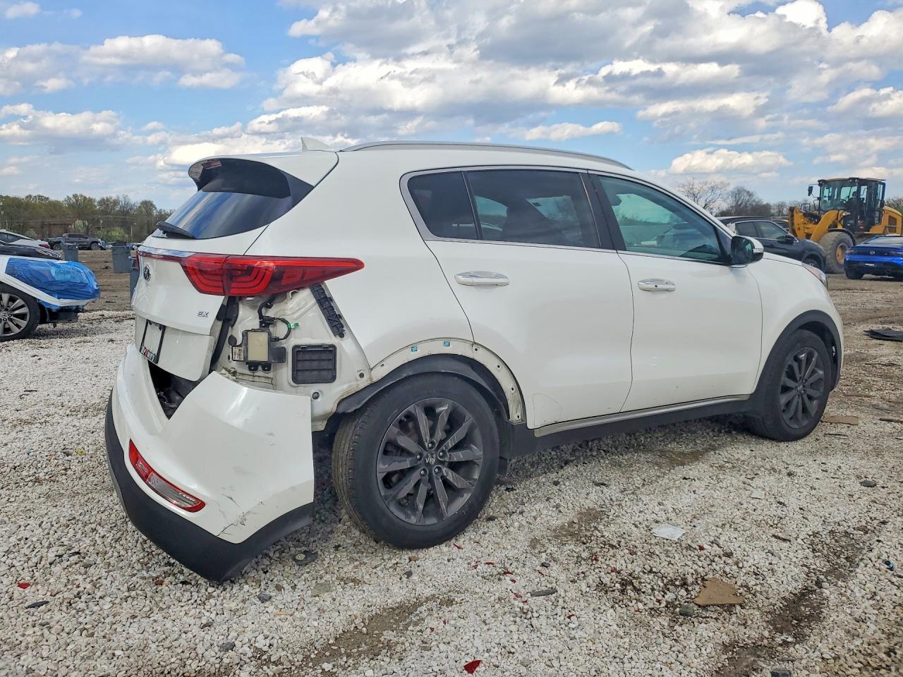 2019 Kia Sportage Ex - Image 3