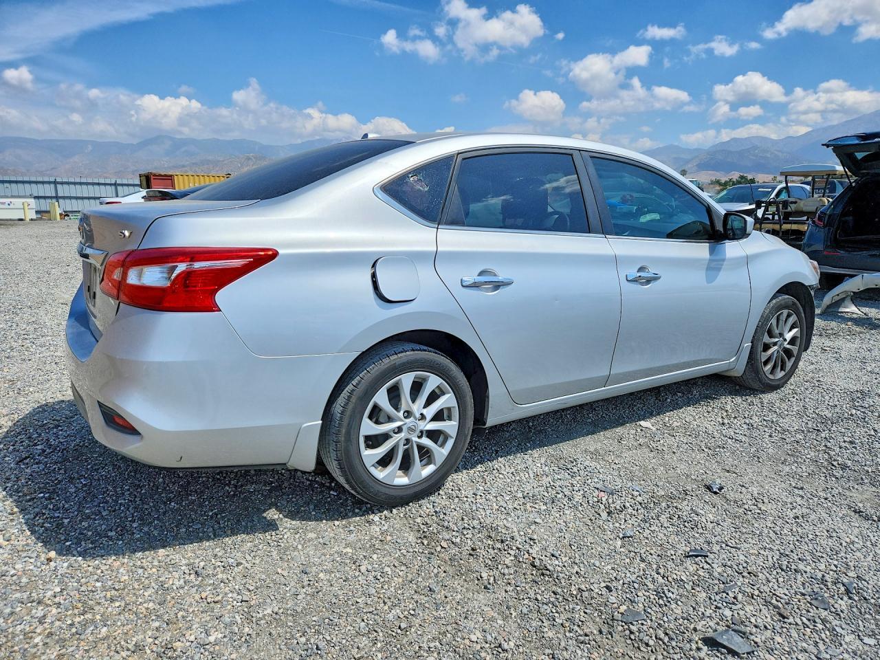 2019 Nissan Sentra Sv - Фото 3