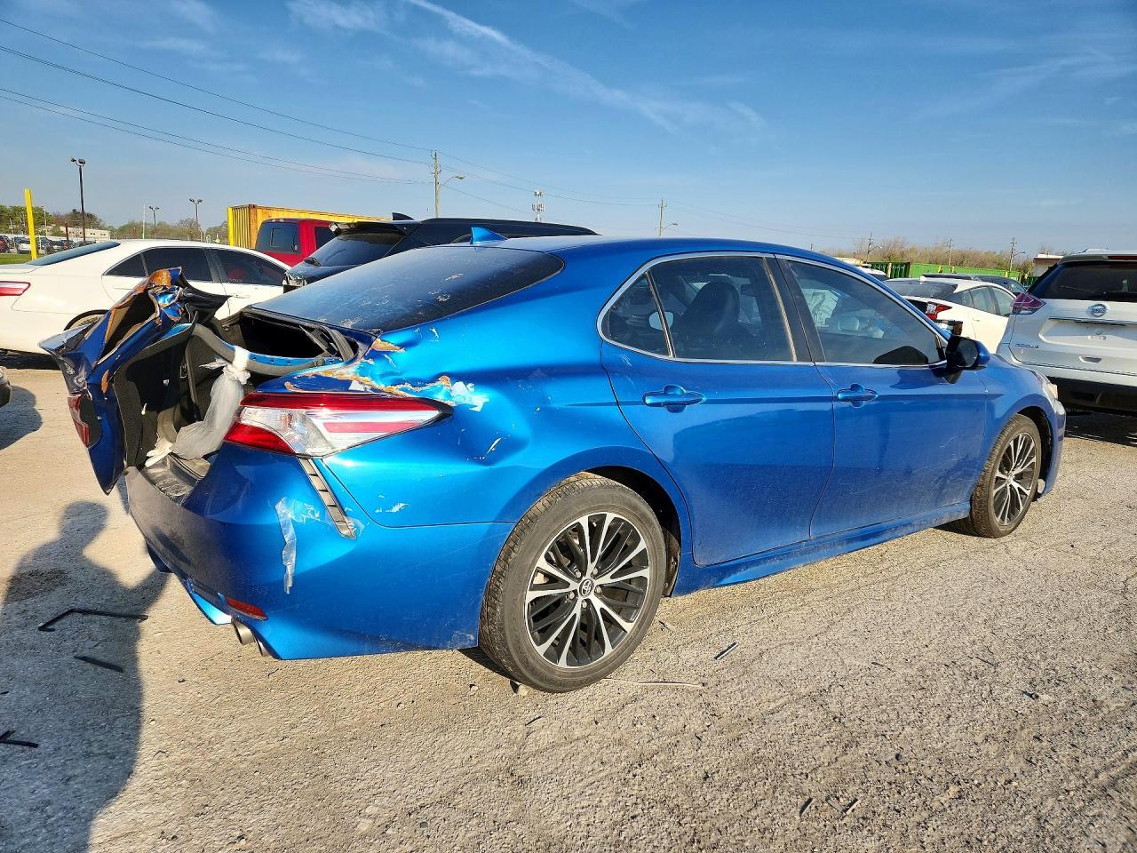 2020 Toyota Camry - Image 3