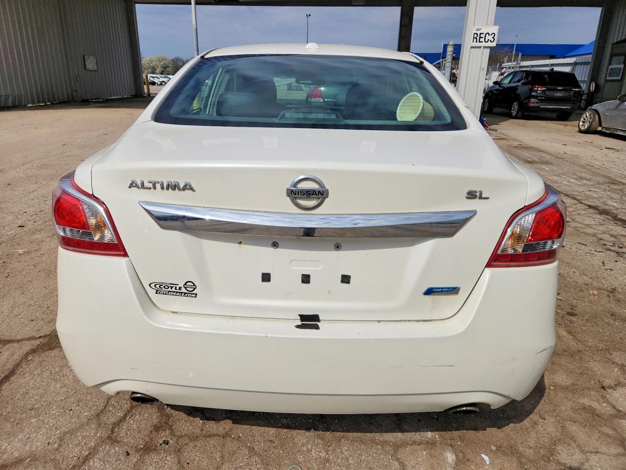 2013 Nissan Altima 2.5 - Фото 6