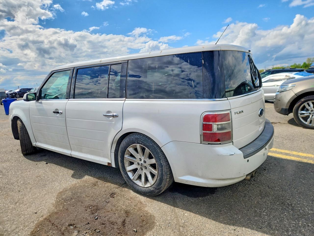 2009 Ford Flex Sel - Image 2