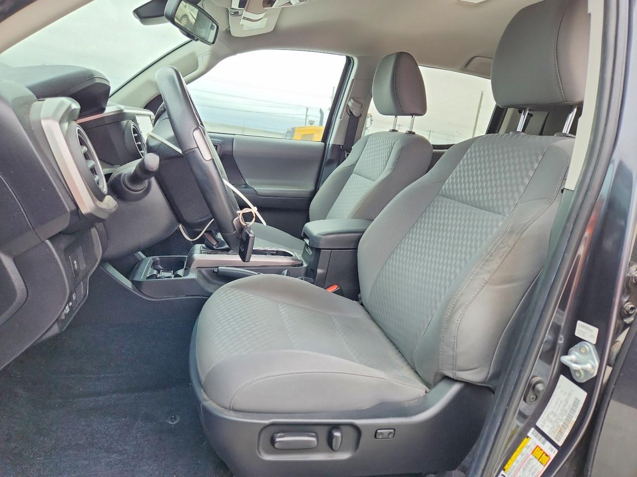 2023 Toyota Tacoma Sr5 V6 - Image 7