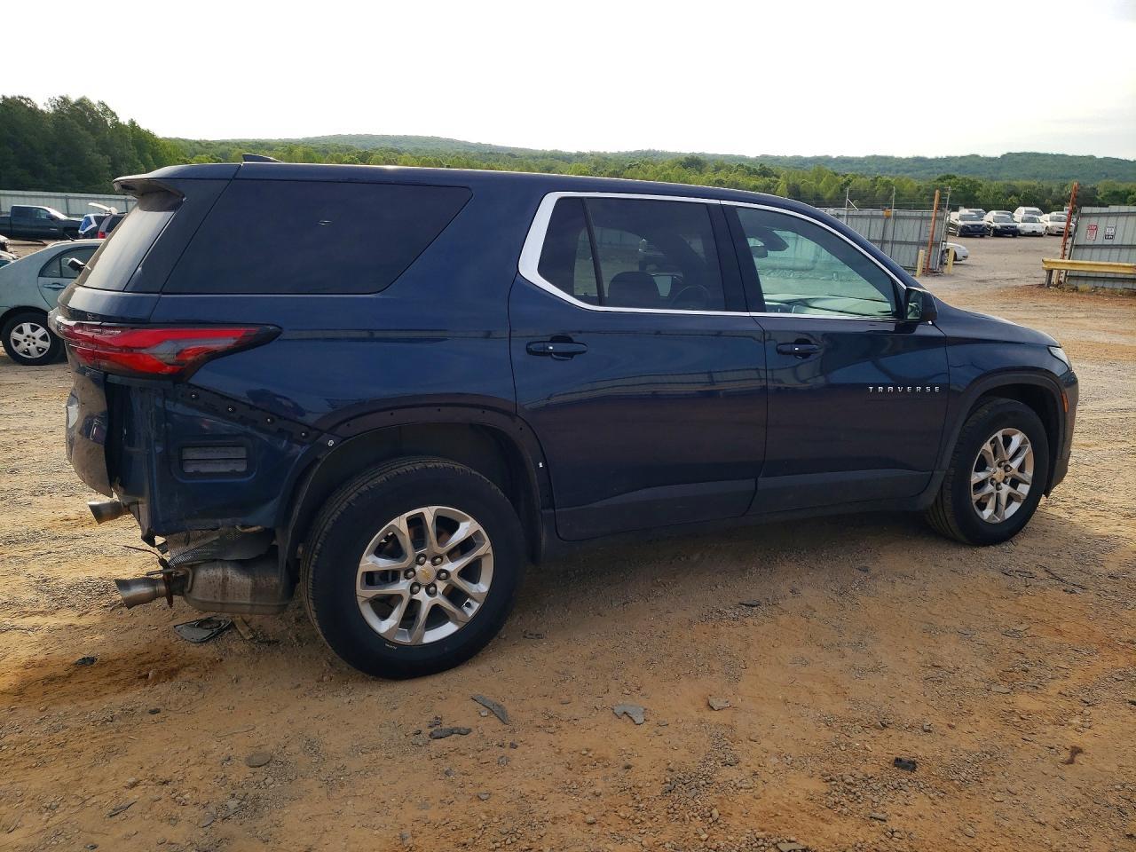 2023 Chevrolet Traverse Ls - Фото 3