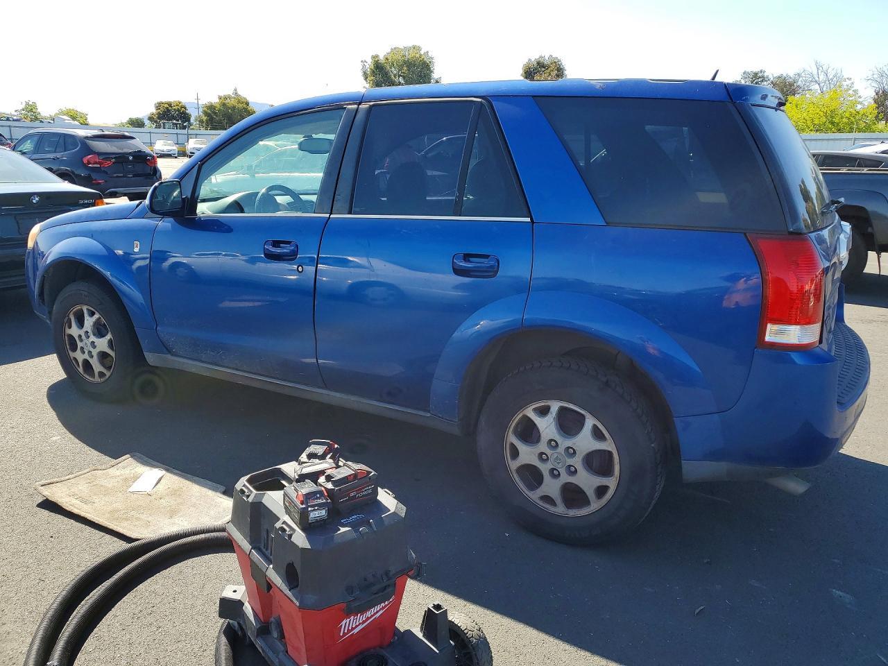 2006 Saturn Vue - Image 2