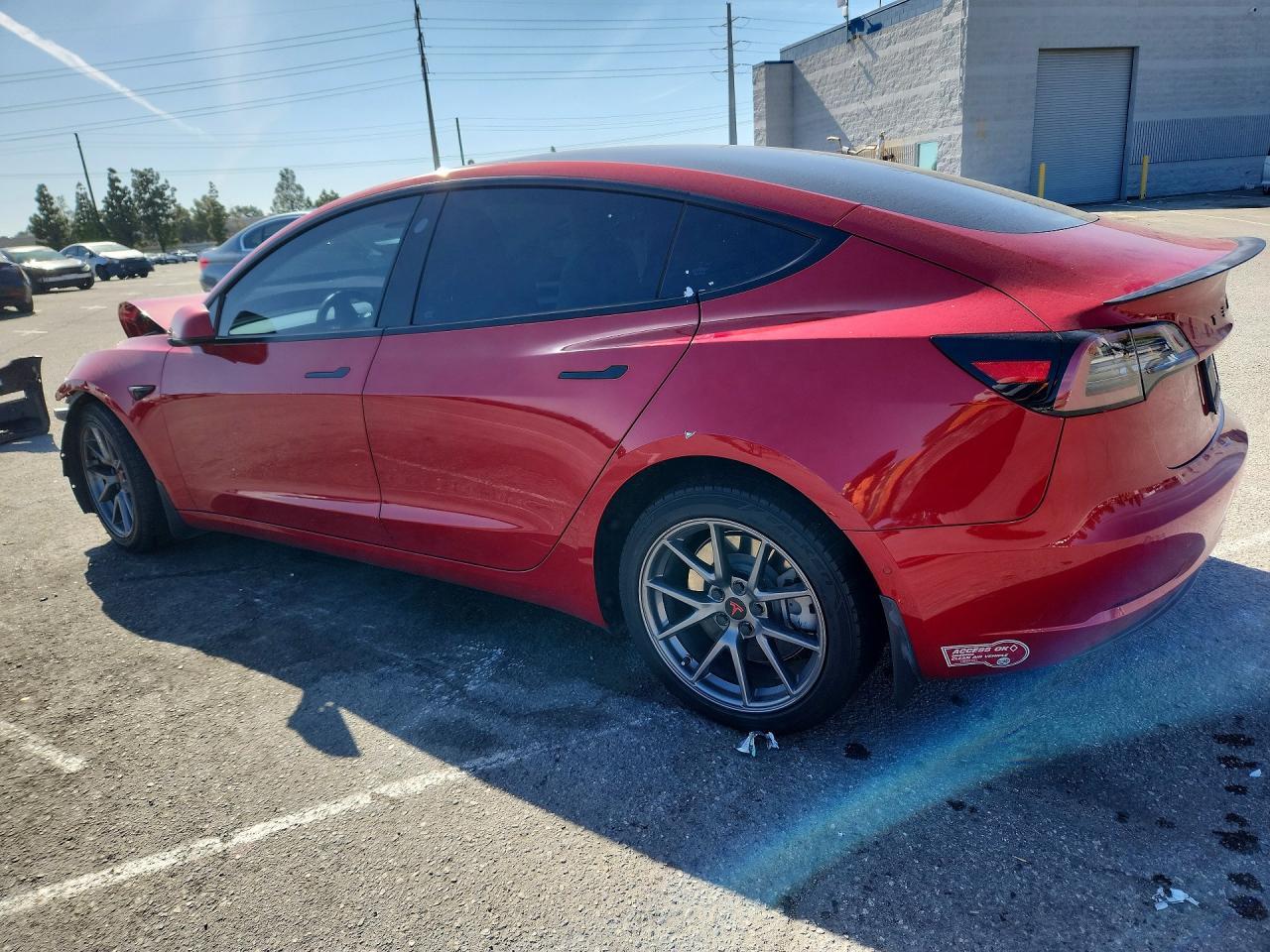 2022 Tesla Model 3 - Фото 2
