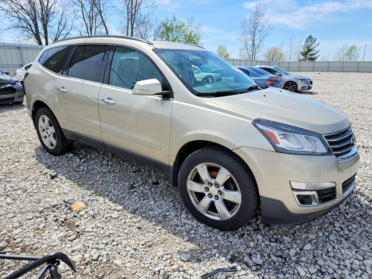 2016 Chevrolet Traverse Lt - Image 4