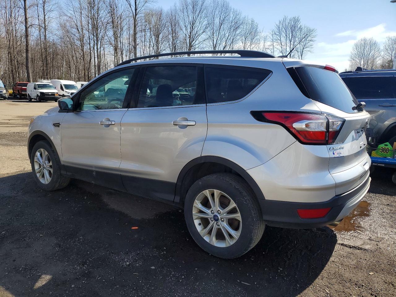 2018 Ford Escape Se - Фото 2
