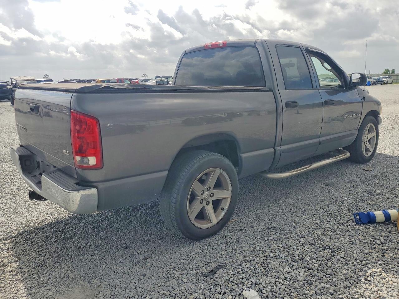 2004 Dodge Dr1500 - Image 3