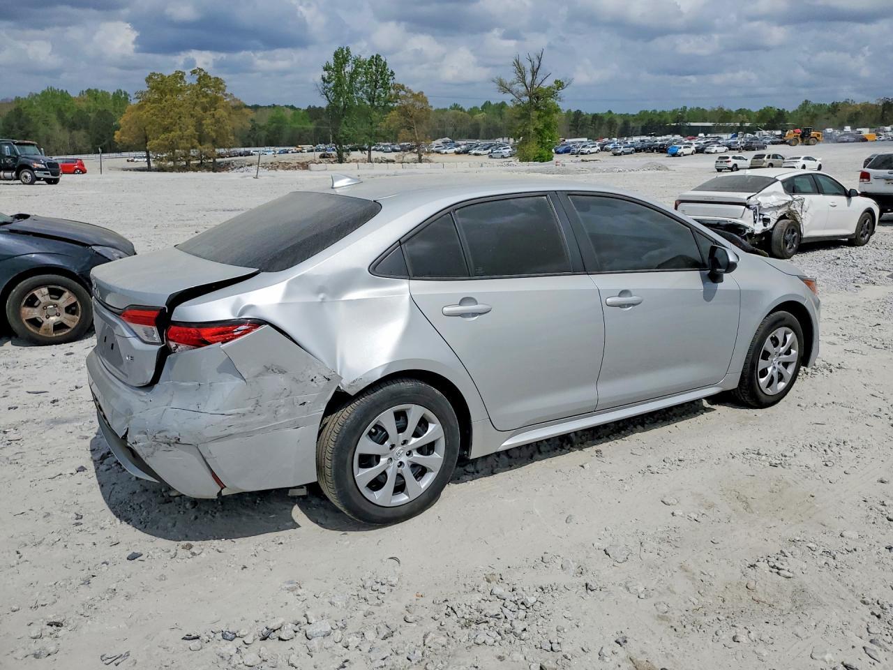 2022 Toyota Corolla Le - Фото 3
