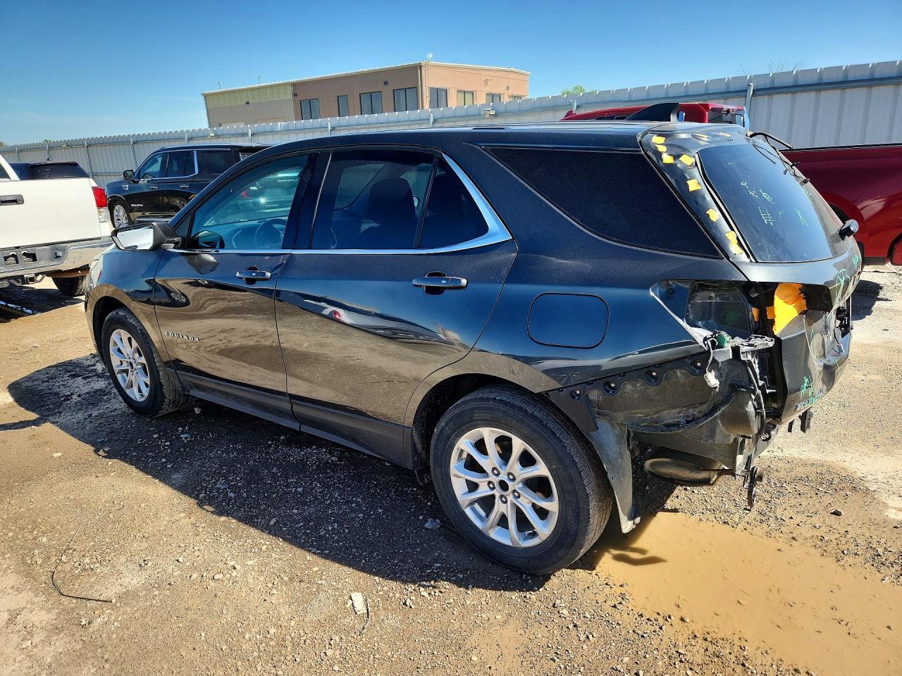 2018 Chevrolet Equinox Lt - Image 2