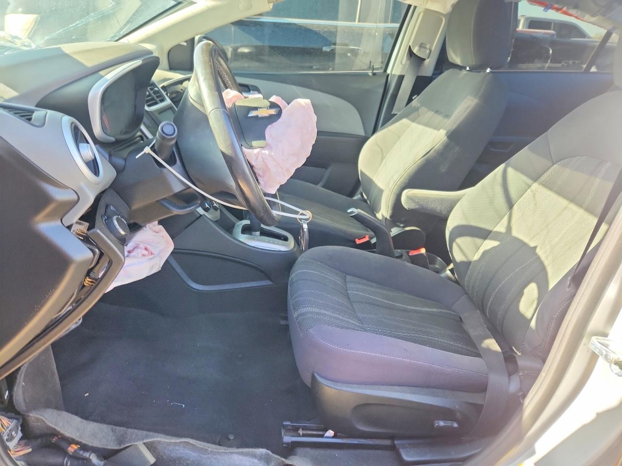 2017 Chevrolet Sonic Lt - Фото 7