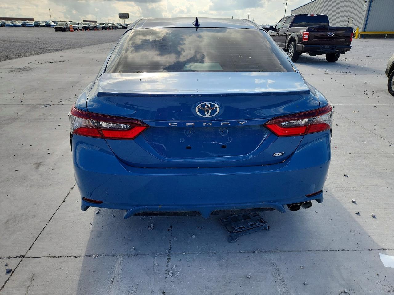 2023 Toyota Camry Se - Фото 6