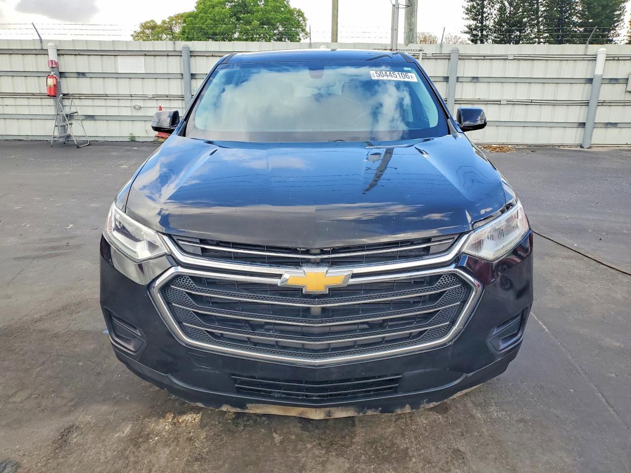 2019 Chevrolet Traverse Ls - Image 5
