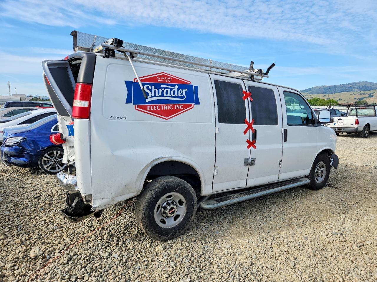 2015 GMC Savana G2500 Utility / Service Van - Фото 3