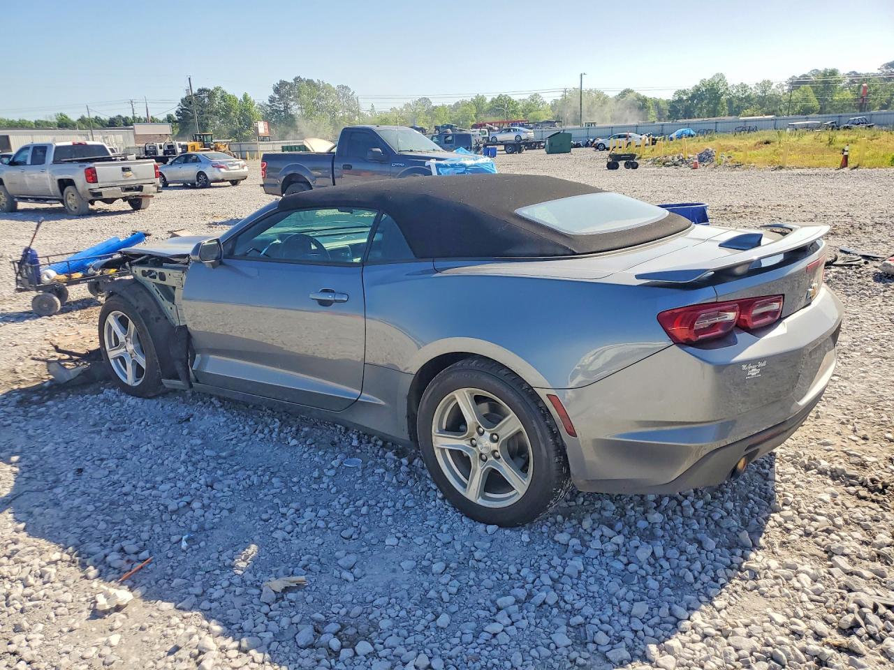 2020 Chevrolet Camaro Ls - Фото 2