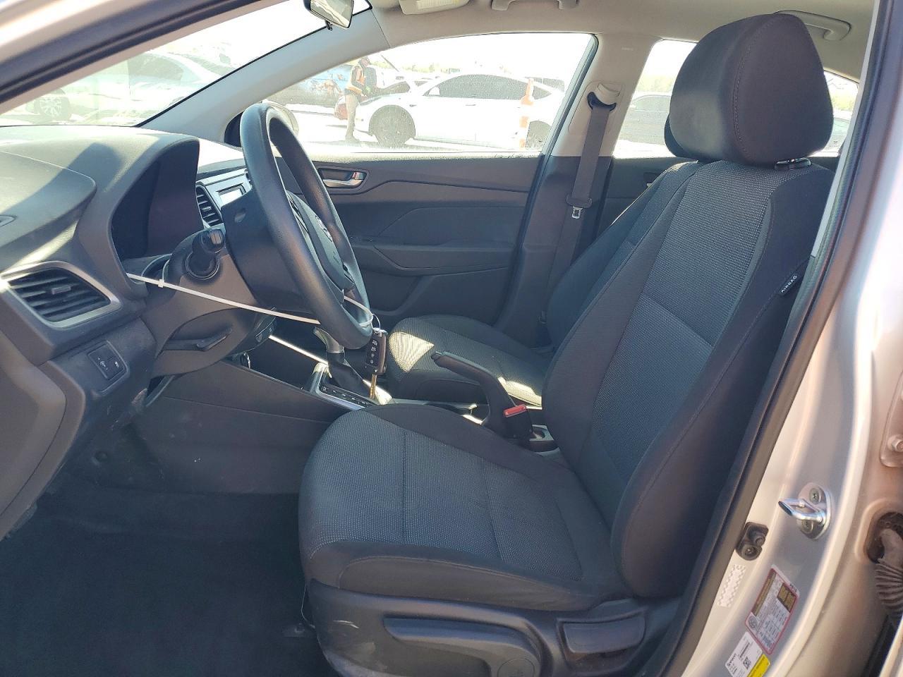2021 Hyundai Accent Se - Фото 7