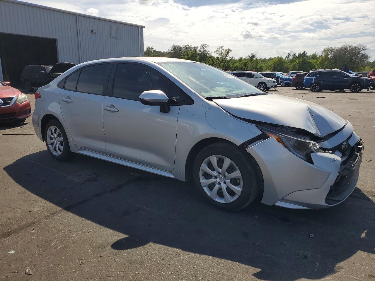 2024 Toyota Corolla Le - Image 4