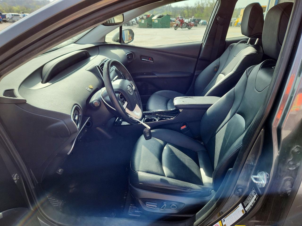 2017 Toyota Prius Four - Фото 7