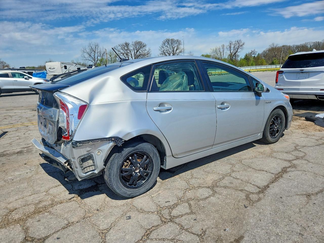 2012 Toyota Prius Three - Image 3