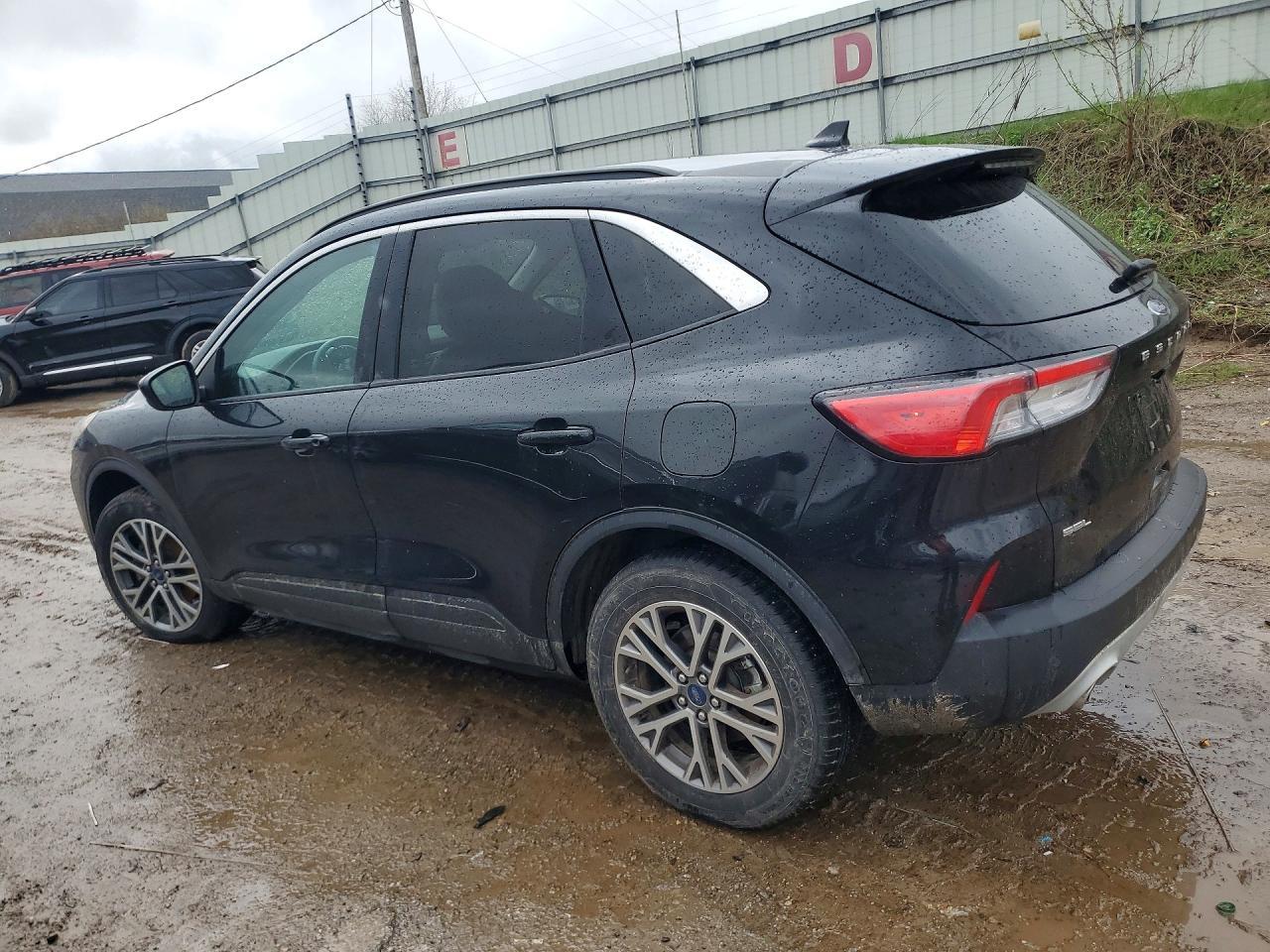 2021 Ford Escape Sel - Image 2